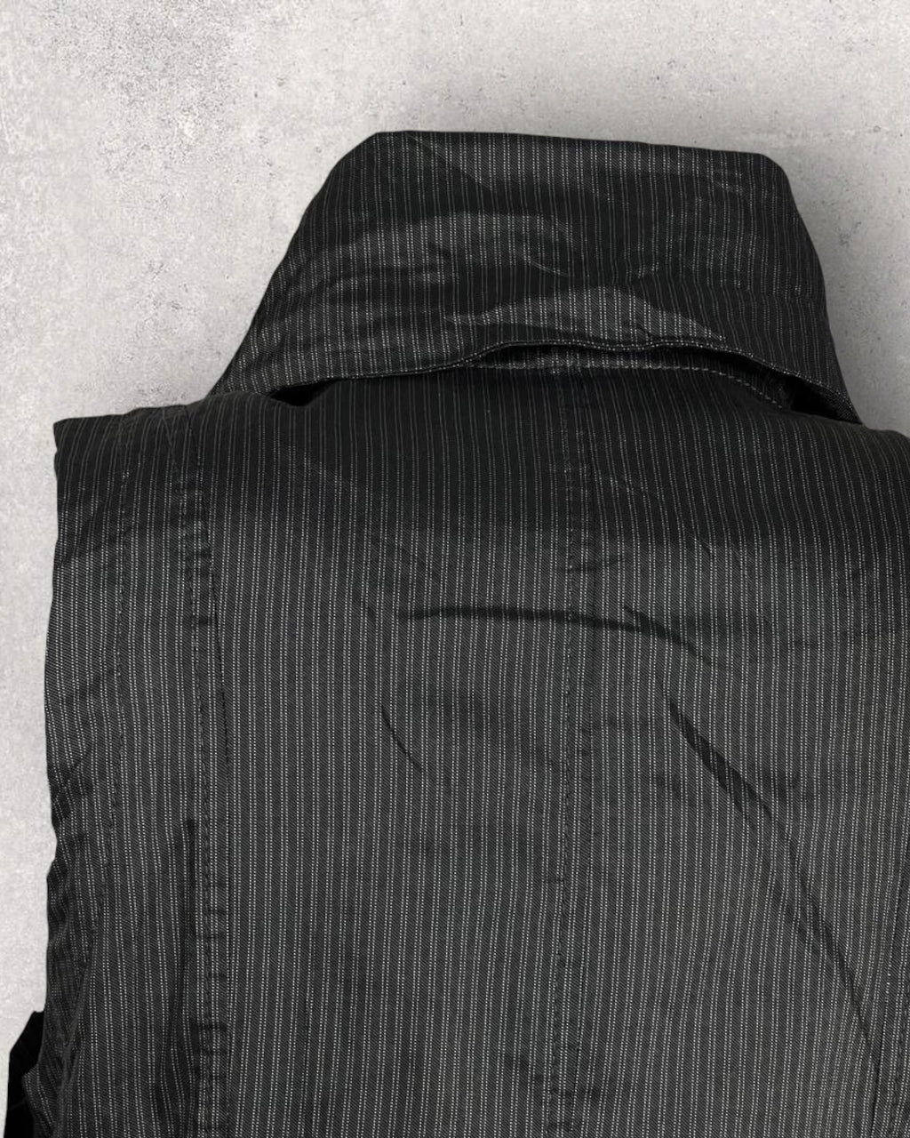 Black vest with buttons (M-L)