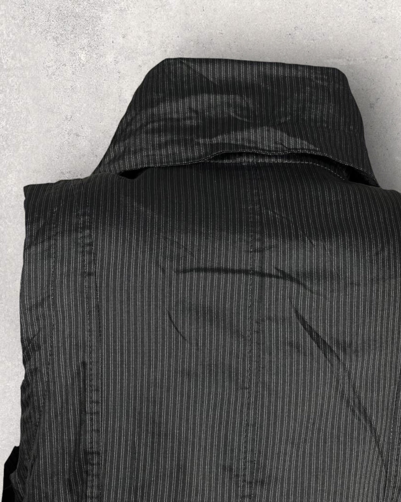 Black vest with buttons (M-L)