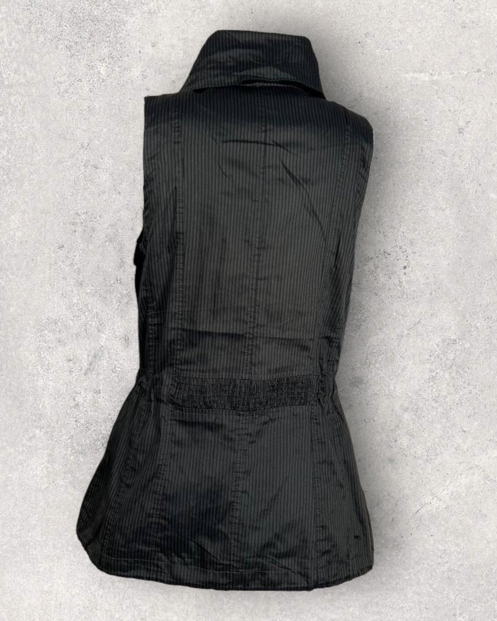 Black vest with buttons (M-L)