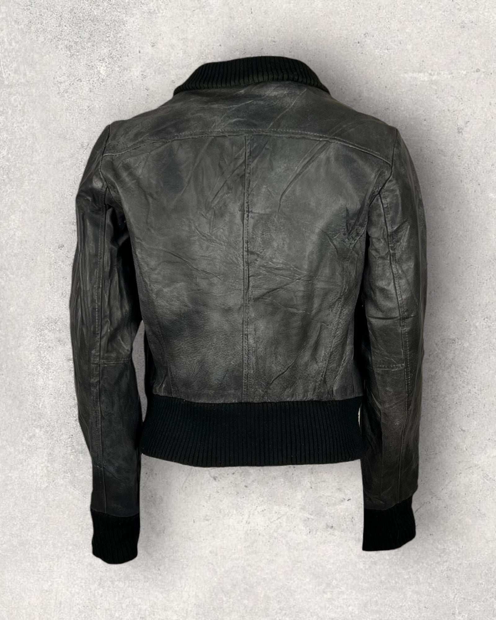 Vintage Noir Leather Jacket (M-L)