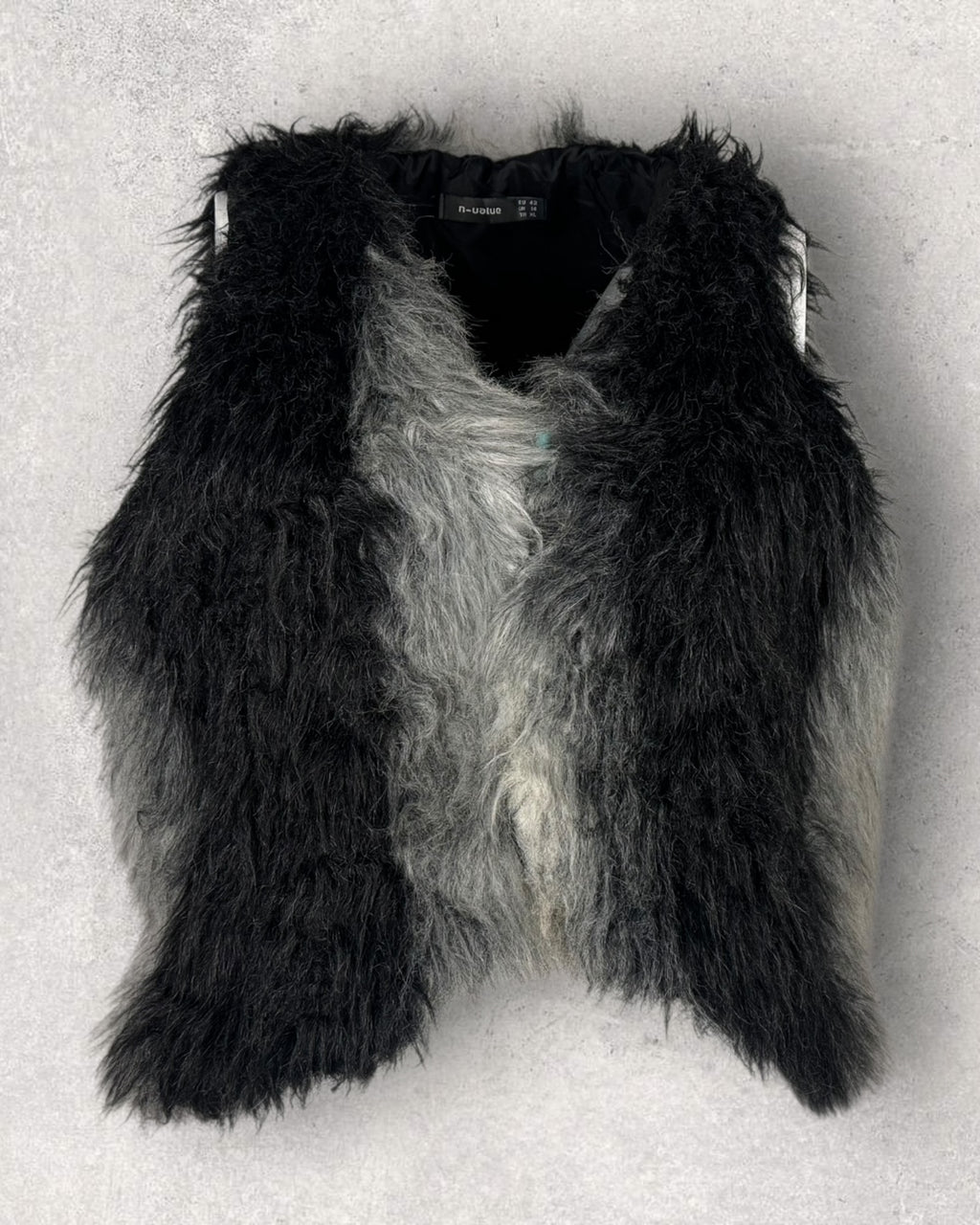 Black and White Faux Fur Vest (M-XL)